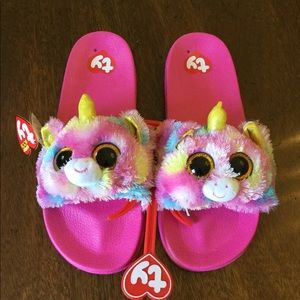 ty beanie flip flops